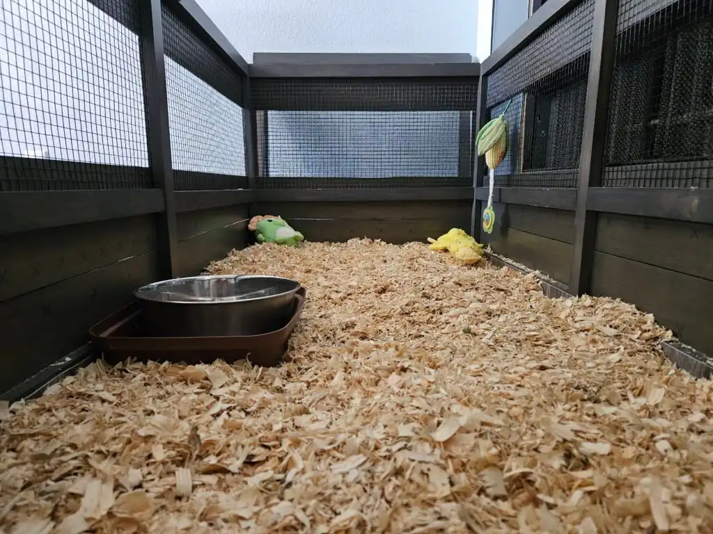 DIY furniture crate for ducks