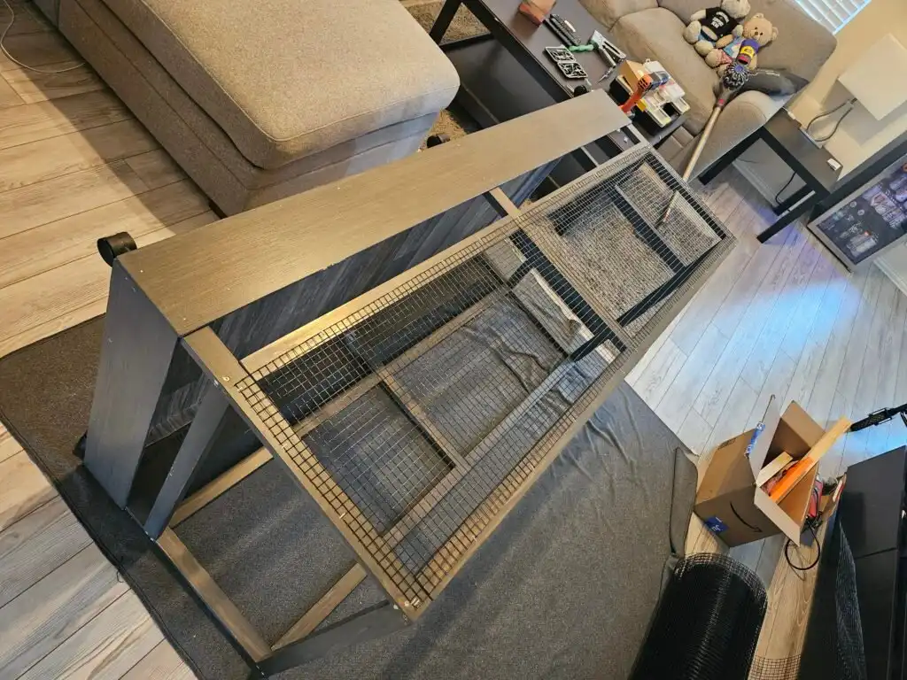 DIY furniture crate for ducks