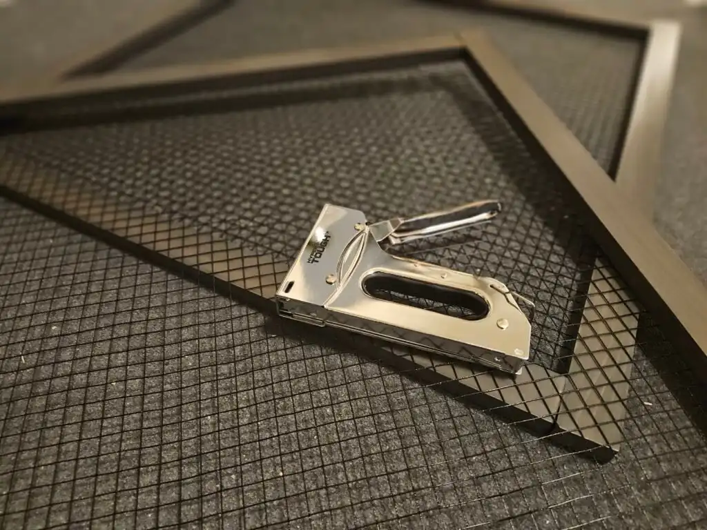 DIY furniture crate for ducks