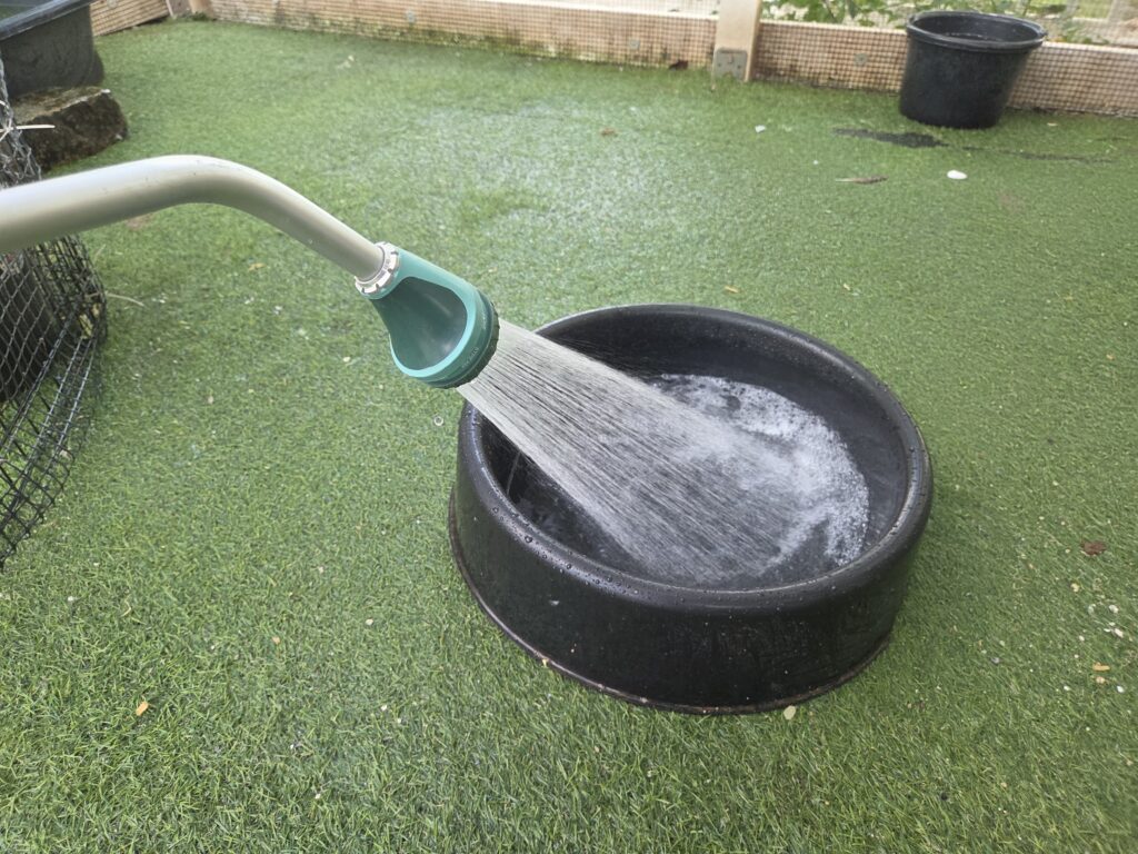 cleaning water bowls